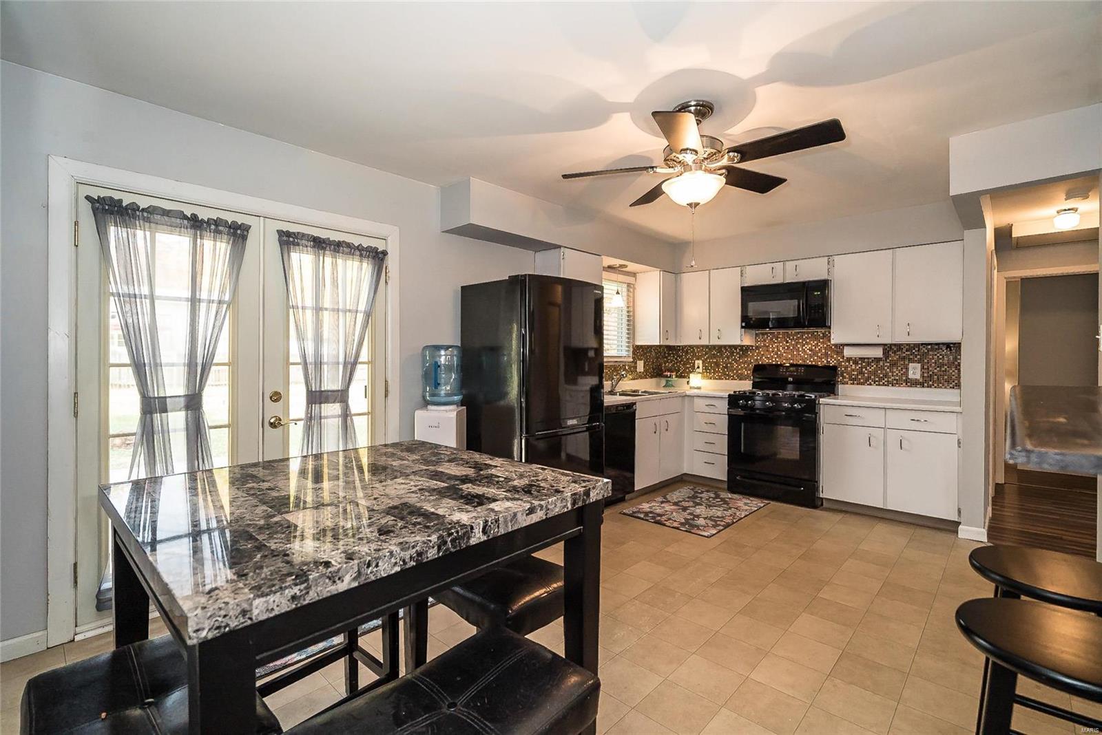 Laura Hills Add - Residential