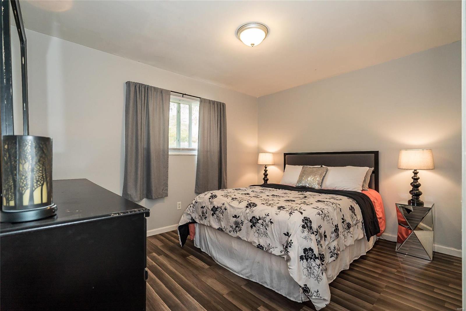 Laura Hills Add - Residential