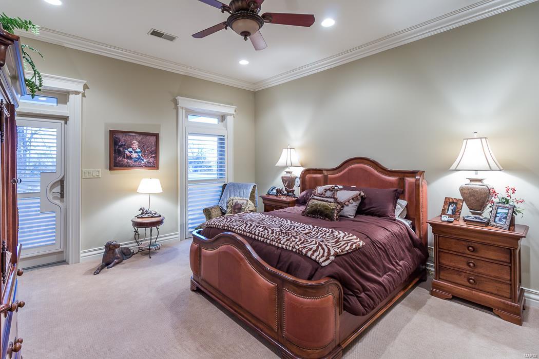 FOX RUN MANORS - Residential