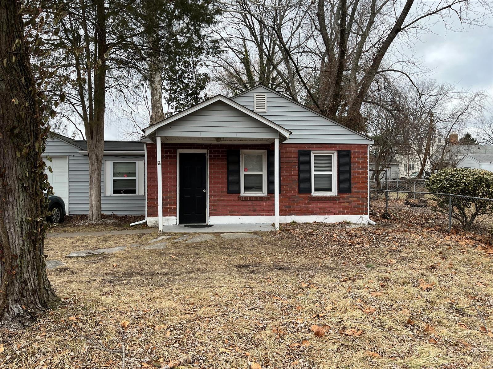 RIVERVIEW GARDENS - Residential