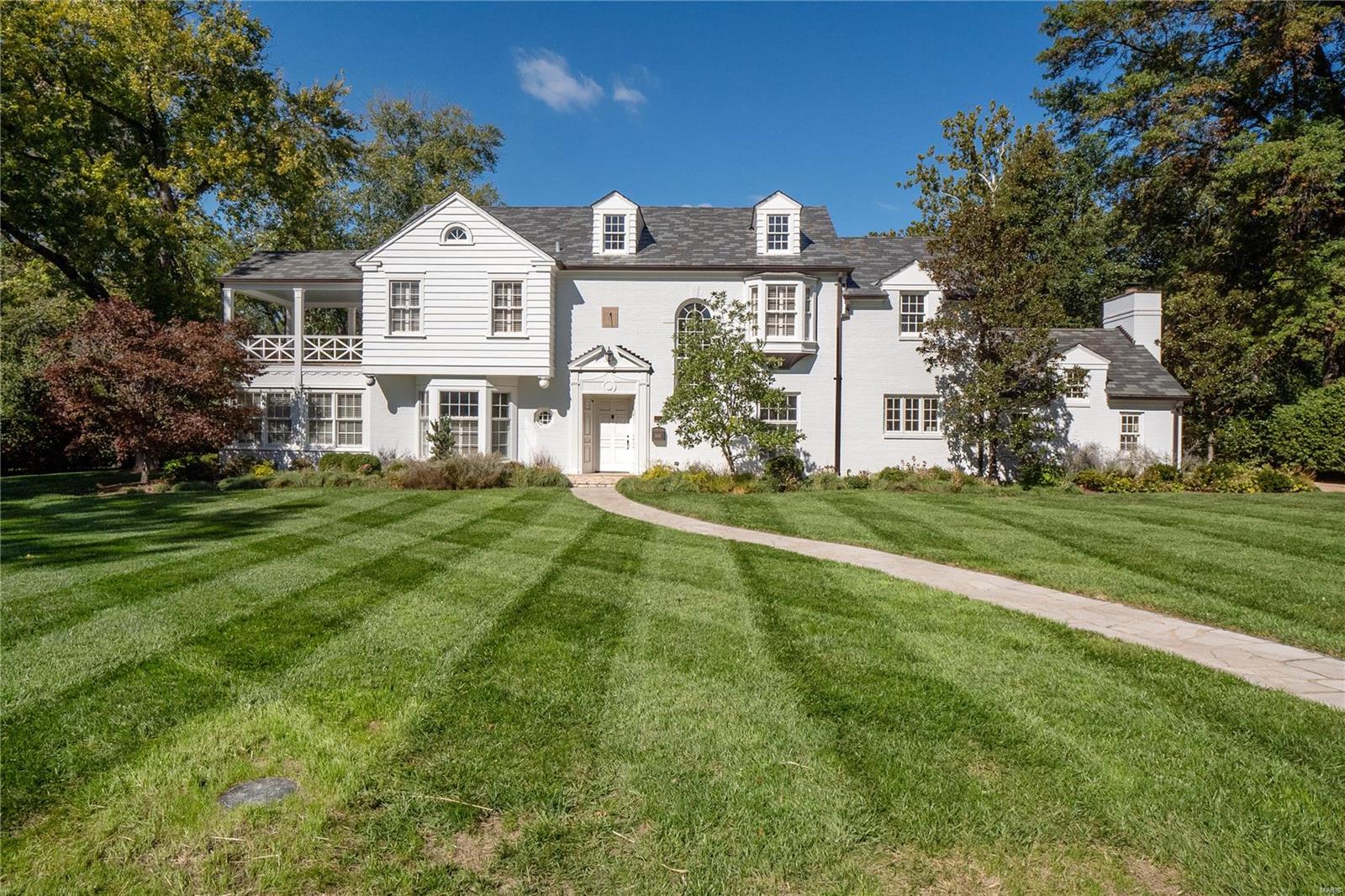 Be one of the first to see this gorgeous Neocolonial Hampton Park gem. This architect owned home has been masterfully and intelligently curated and restored.  Wonderful home for entertaining or just living luxe. No stone has been left unturned. Great attention to historical detail has been paid, yet it has been thoroughly modernized. View “Exhibit A” for all of the amazing features that were restored and the too many to mention features that were included to bring this home into the 21st century. Homes in this area rarely come on the market and definitely not as cared for as this one.  Beautiful neighborhood to walk in or to neighborhood restaurants.
***Google Home, Arlo Security Cameras & Nighthawk Router, not included. Hot tub works and is included as is, no warranty.***