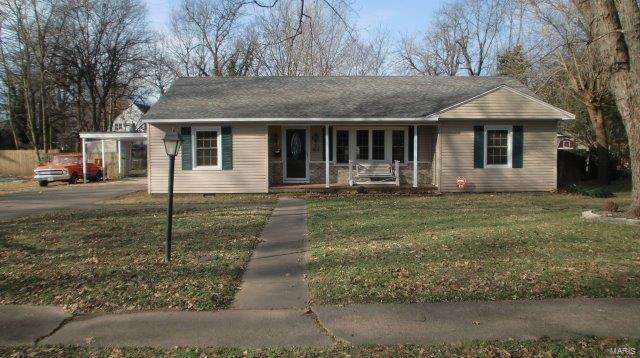 TOTALLY REMODELED & MOVE-IN READY!!! 
This home is located at the end of a Cul-de-sac with very little traffic and plenty of room for the kids to play. The Roof, Vinyl Siding, Windows, Floor coverings, Lighting, Paint etc... have ALL been upgraded. This 4 bedroom home could easily be a 5 bedroom home if the need be. Set up your appointment to view this home today before it gets SOLD...