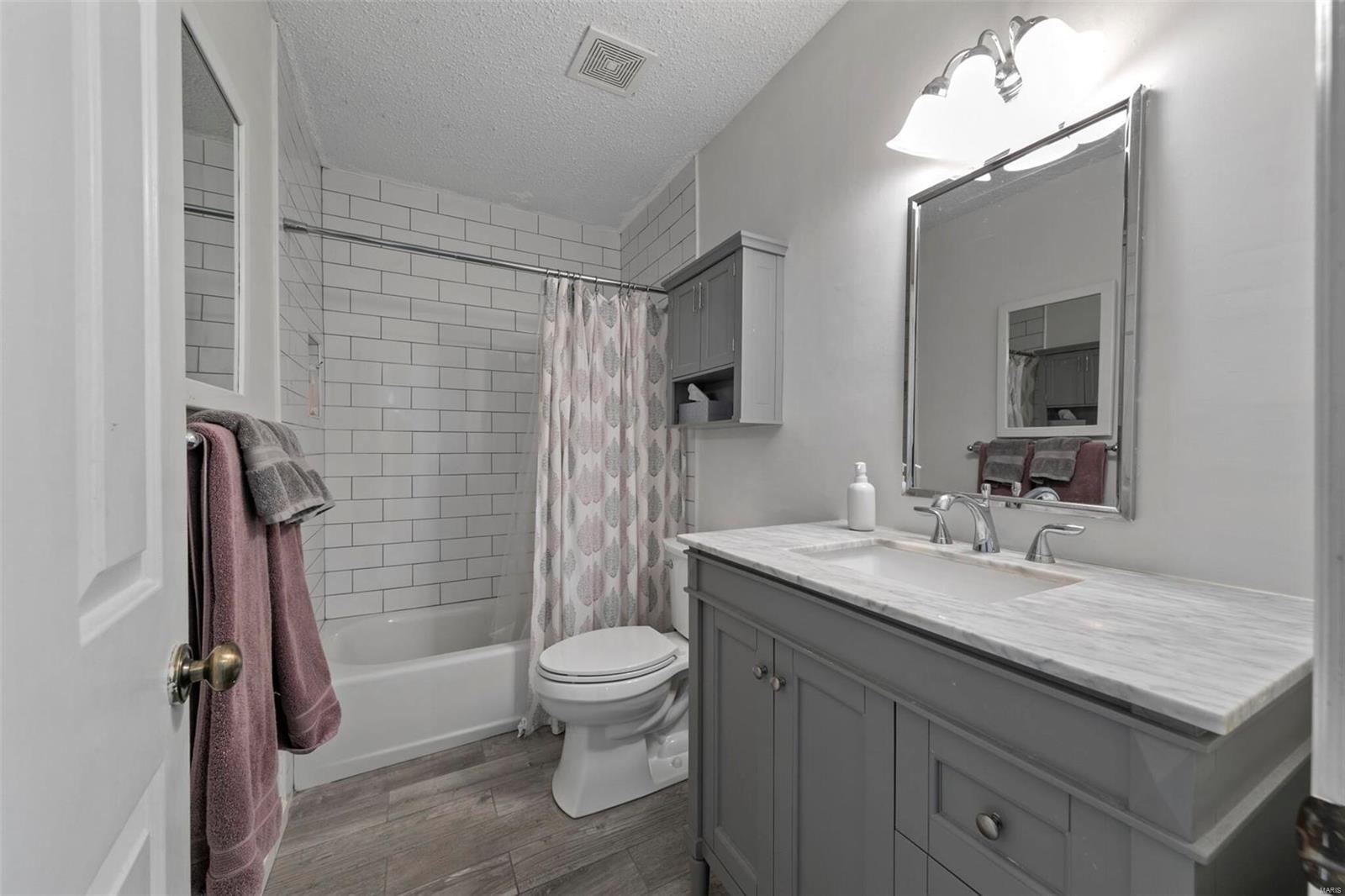 Brentwood Forest Condo Ph Four - Residential