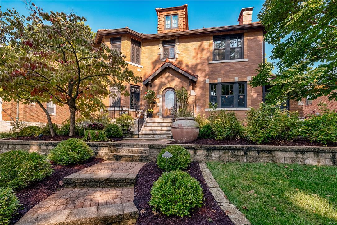 An elegant home in Clayton’s Claverach Park that is as beautiful inside as out. Newer eat-in Kitchen with subzero, Deacor appliances, granite counters and custom cabinets with expanded storage. Exquisite architectural details throughout including lead glass windows, arched doorways, plaster moldings on 1st and 2nd floor, French doors & hardwood floor throughout. Seller enhanced the home with newer windows, updated 2nd floor S bath, gas burning fireplace, canned lighting, & refinished hardwood floors. 5 bedrooms and 2.5 baths. Finished 3rd floor and partially finished LL provide additional living space. 3 car garage. Cedar deck with gazebo. Irrigation system. Walk to Glenridge Elementary & Wydown Middle. Easy bike to Wydown bike path. This special home is in the finest condition in one of Clayton’s most desirable neighborhoods. Additional Rooms: Sun Room