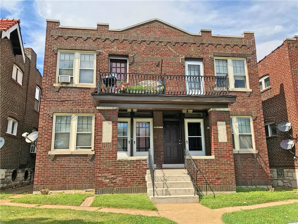 ONE BEDROOM APARTMENT AVAILABLE IN SOUTH CITY! Available now! Close to Hampton Village, Target, many shops and restaurants, and bus line! This first floor apartment comes with one off-street parking space, washer/dryer hookups in basement and bonus sunroom! Walk in to the spacious living groom featuring a large walk-in closet and access to the front balcony! Separate dining space next to the kitchen complete with refrigerator and gas stove. At the back you will find the bathroom and the large bedroom with access to the bonus sunroom! Professionally managed. Household monthly income of at least $1,500 per month required. Good rental history and credit history required.