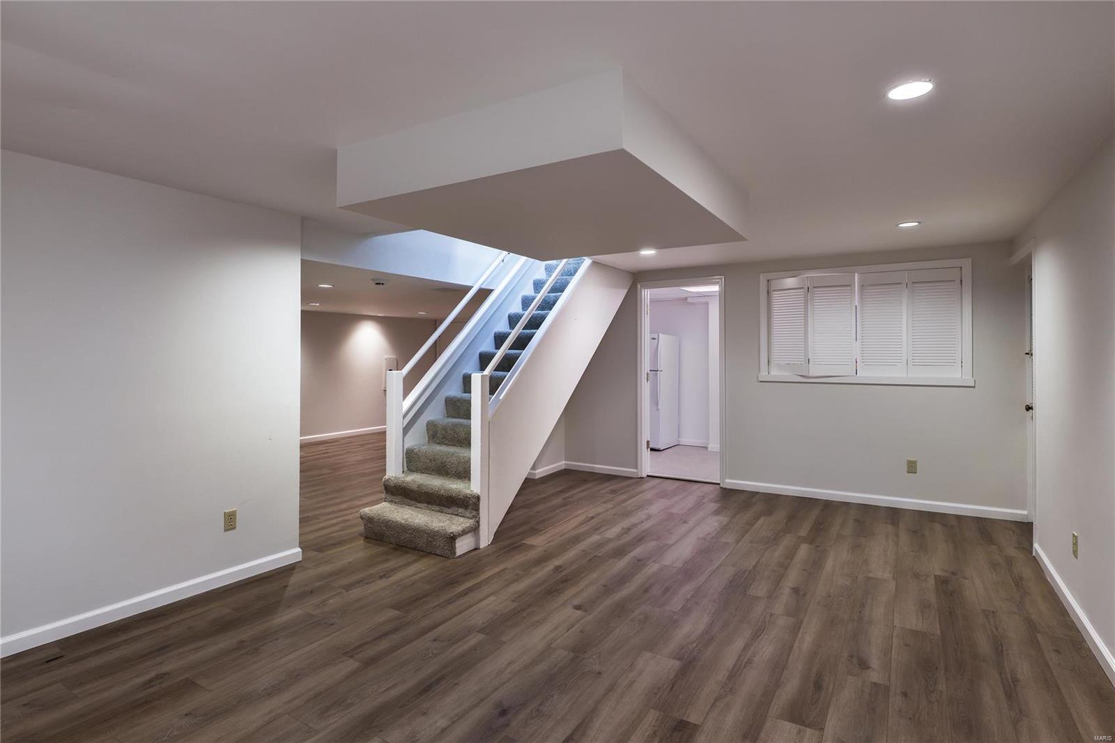 Davis Place - Residential