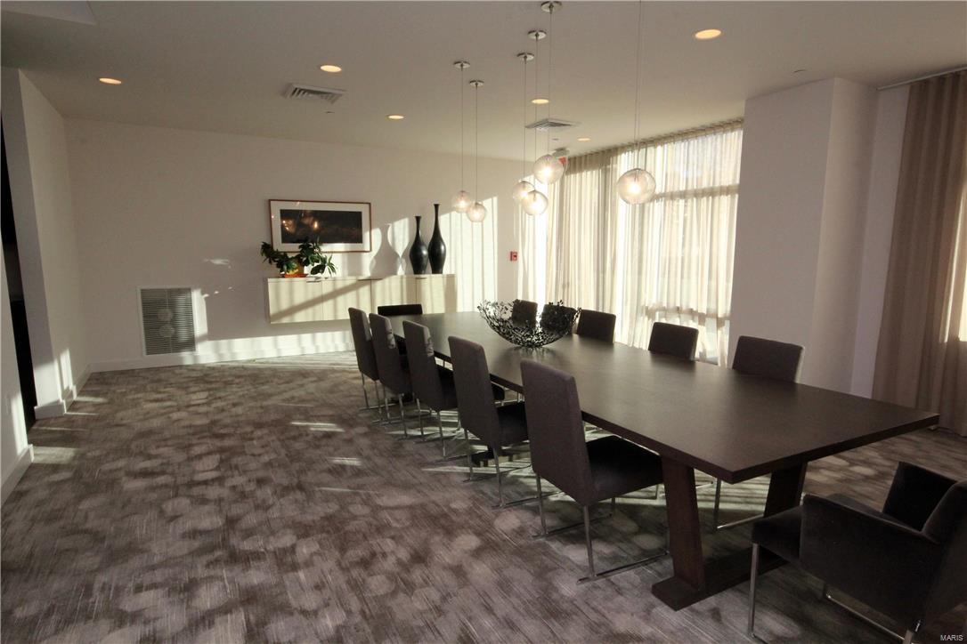 4545 Lindell Blvd Condominium - Residential