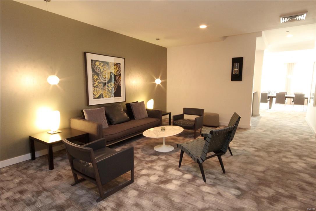 4545 Lindell Blvd Condominium - Residential