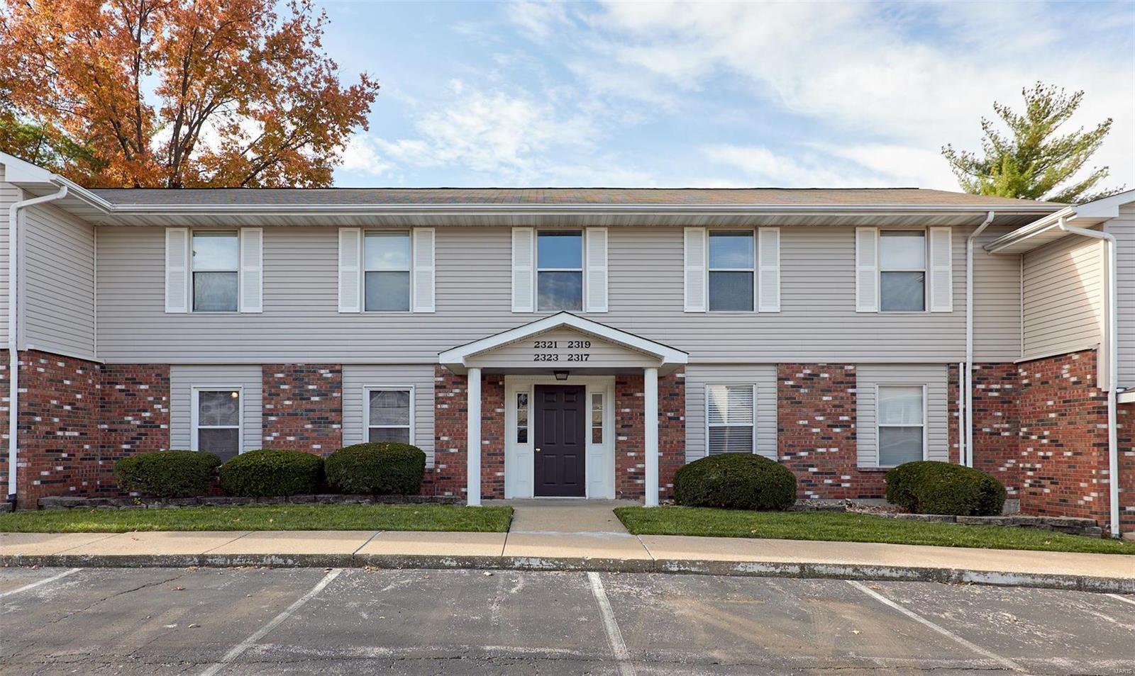 Charming 1 bed, 1 bath main floor condo unit is located in desirable Fort Zumwalt school district. Situated at the end of a cul de sac, this unit has 2 parking spaces & quaint back patio just through the sliding glass doors. The Spacious condo has been freshly painted, new carpet installed and new lighting fixtures throughout. Newer ceramic tile is in the kitchen, dining area & hall bath, the home has nothing left to be done, move in and relax.  The washer, dryer & refrigerator all stay with the sale of the home, seller offering a 1 year home warranty at closing for piece of mind. Condo amenities include in ground swimming pool & basketball court. Spencer Creek Trails access is located just down the hill a few min walk which offers 7.9miles of walking/biking trails. Location: Ground Level