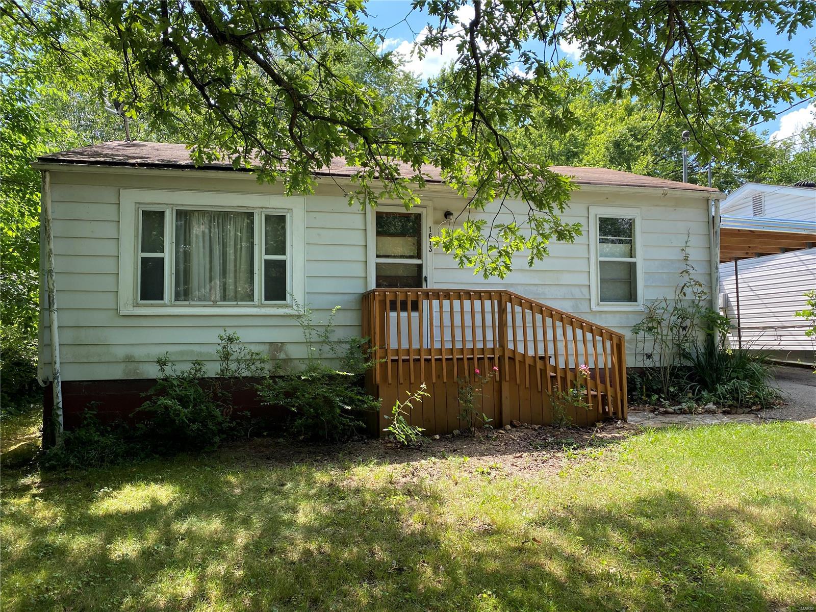 Charming 2 bed, 1 bath located across the street from Hendrickson Park. This property sits in a quiet neighborhood. A large back deck looks over the backyard. Perfect for a first home or rental.