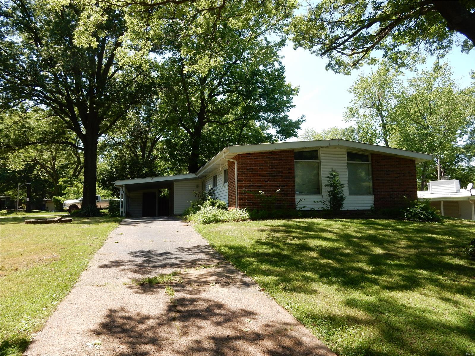 Beautiful 3 bedroom, 2 full bath ranch conveniently located in the heart of Florissant.  Open floor plan with spacious and bright large eat-in kitchen.  Fenced private back yard has wooden deck under large shaded area.  Large corner lot with plenty of parking spaces.  Two storage provide plenty of storage spaces.  Passed city inspection and move in ready!  Make this your home today!