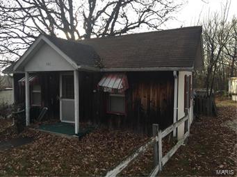 Cute home in great location. This home is a fixer upper. Could be a great deal or a nice first home. Call Today! SpecialListingConditions: Foreclosure
