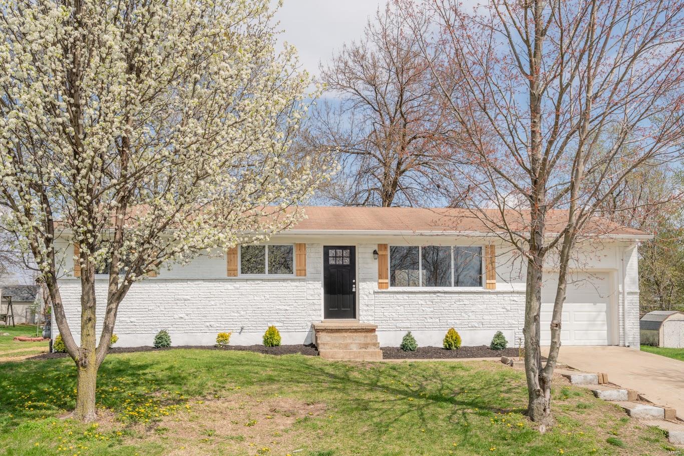 Beautiful home in a quiet subdivision. This home is in the perfect location! Mature trees, great neighbors and Hwy access within
minutes. Walk into all new laminate floors, new carpet, and updated light fixtures. The kitchen has SS appliances and brand new cabinets and
countertops. Outside is the patio and large backyard, perfect for the upcoming summer evenings. The oversized garage has plenty of extra space to
do with what you want. This home is priced to sell.