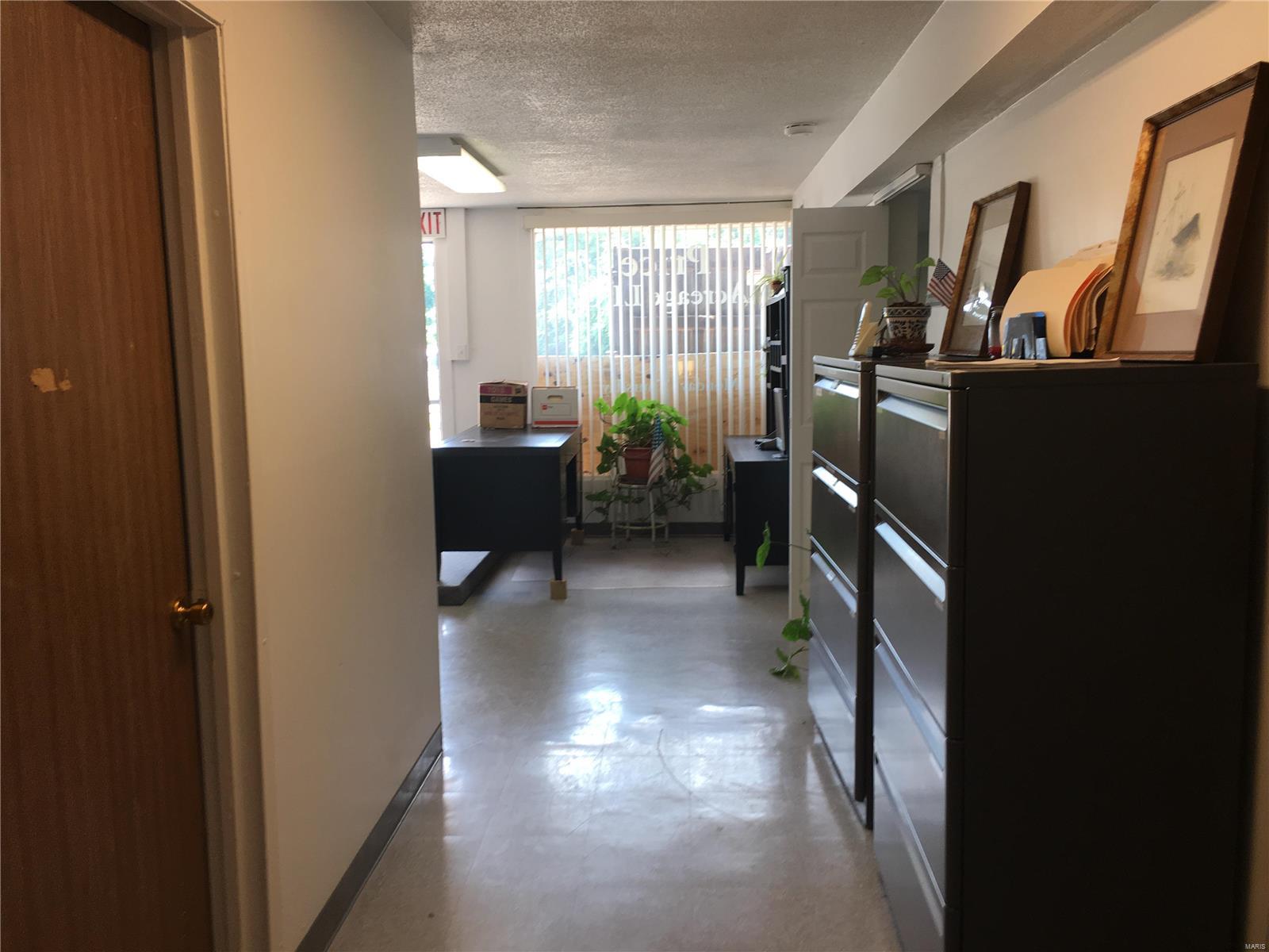 Wm J Adams Sub/Us Surv 315 - Commercial Lease