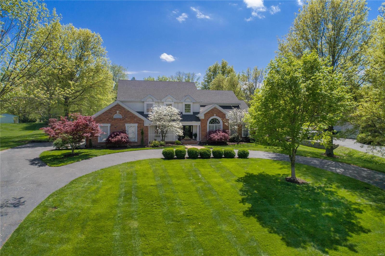 Stunning updated 1.5 story home in sought after Dunhill Farm on 1+ acre level lot - perfect for entertaining and family living. The home offers a wonderful open floor plan on the main floor w/a 2sty entry foyer; formal dining room w/exquisite coffered ceiling; amazing great room w/impressive beamed cathedral ceiling and stone fireplace; adjoining updated kitchen w/center island, granite counters and stainless steel appliances; breakfast room w/bay window; open hearth room w/cathedral beamed ceiling and fireplace; study/den w/cathedral beamed ceiling; large main floor master suite w/walk-in closet and updated luxury master bath; main floor laundry and guest bath. Upstairs finds 3 large bedrooms - one bedroom w/private updated bath and two bedrooms w/ updated Jack & Jill bath. Lower level offers great added living space and new full bath. Summertime fun is located outside w/gorgeous pool, grounds and pool house w/full bath and screened entertaining space. See long list of recent updates!