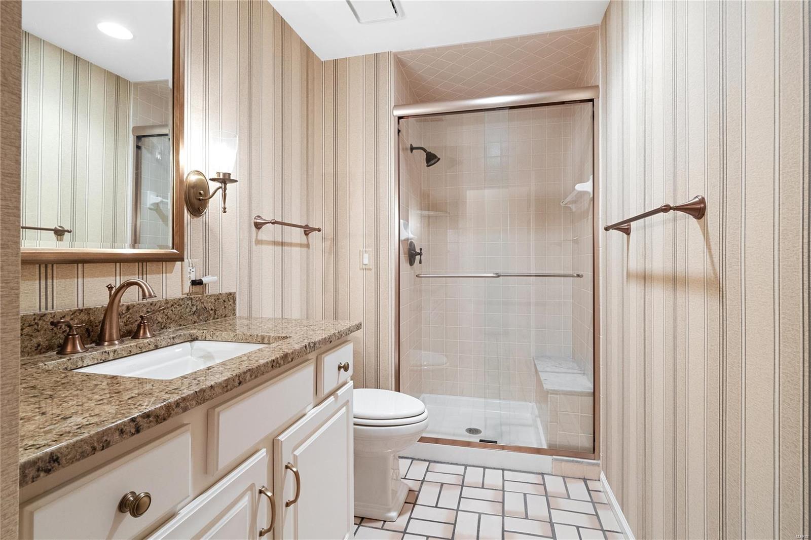 Ladue Downs - Residential