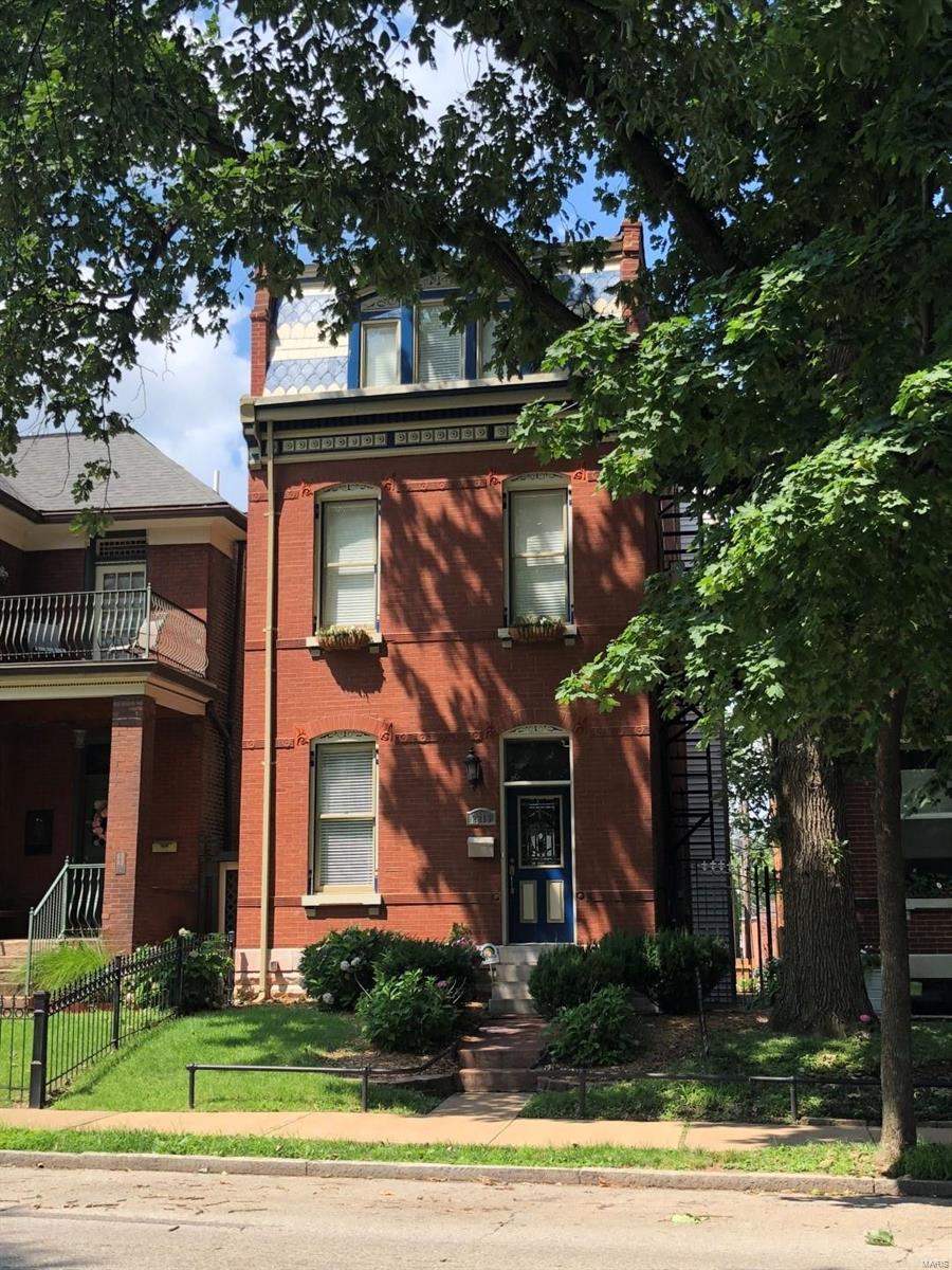 This home is an amazing Victorian home that has been wonderfully rehabbed tastefully combining the historical architecture with modern convenience and style. There is over 3,500 square feet of living space that includes an excellent open floor plan and a partially finished basement. The kitchen is terrific! Updated with stainless steel appliances, granite countertops and an efficient center island. Don't forget the hardwood floors throughout, period and custom lighting, zoned heating and cooling, and internet-equipped Nest thermostat. The master suite has two walk-in closets, a beautiful double bowl vanity, Jacuzzi tub, and more. 2nd floor also features a nice laundry. 3rd floor has two additional bedrooms, a full bath and a rec area perfectly suited for media, office or play! Wonderful location facing glorious Benton Park close to downtown, interstates, and tons of dining and nightlife options.