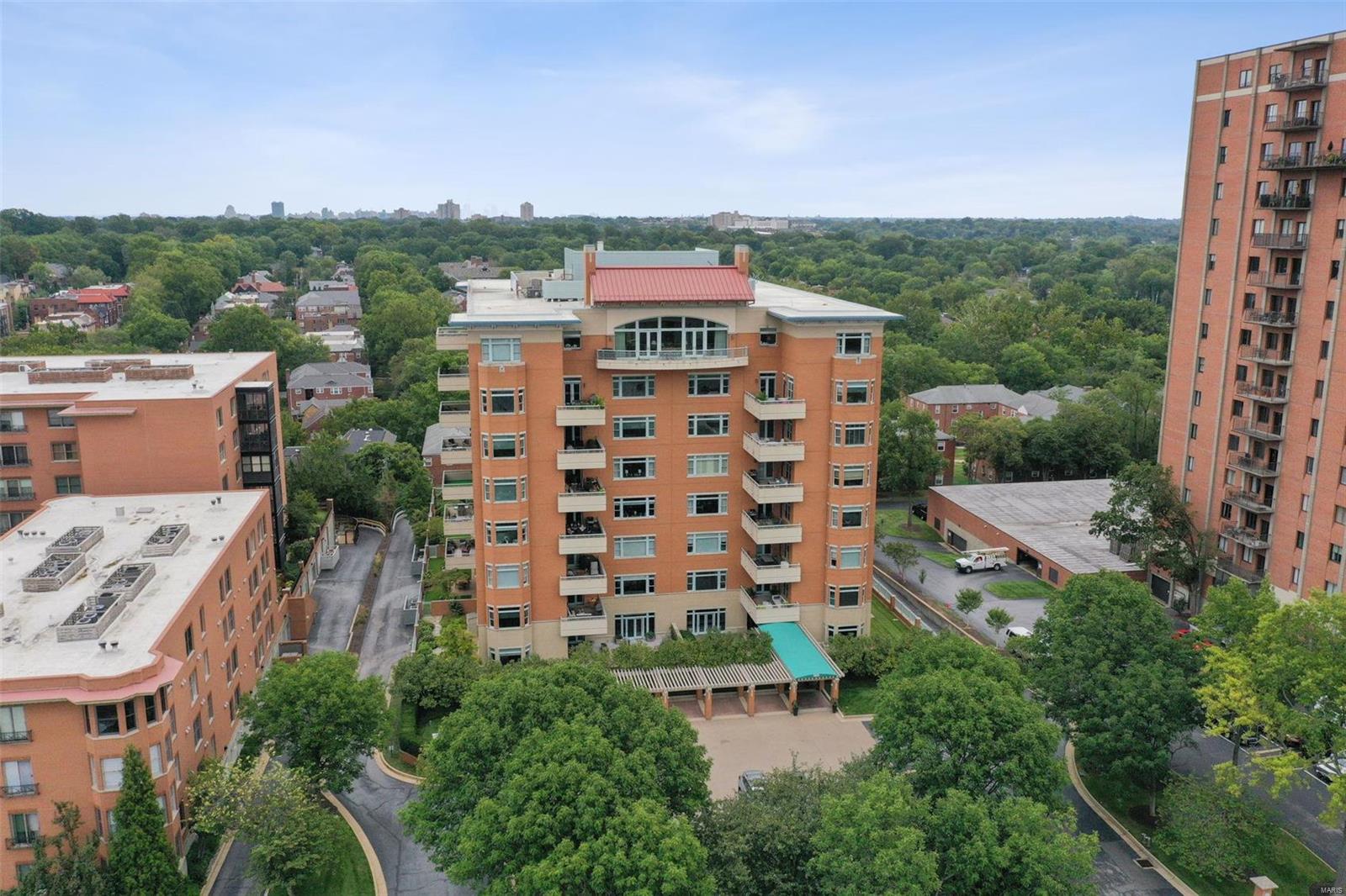 Residence At 800 S Hanley A Condo - Residential