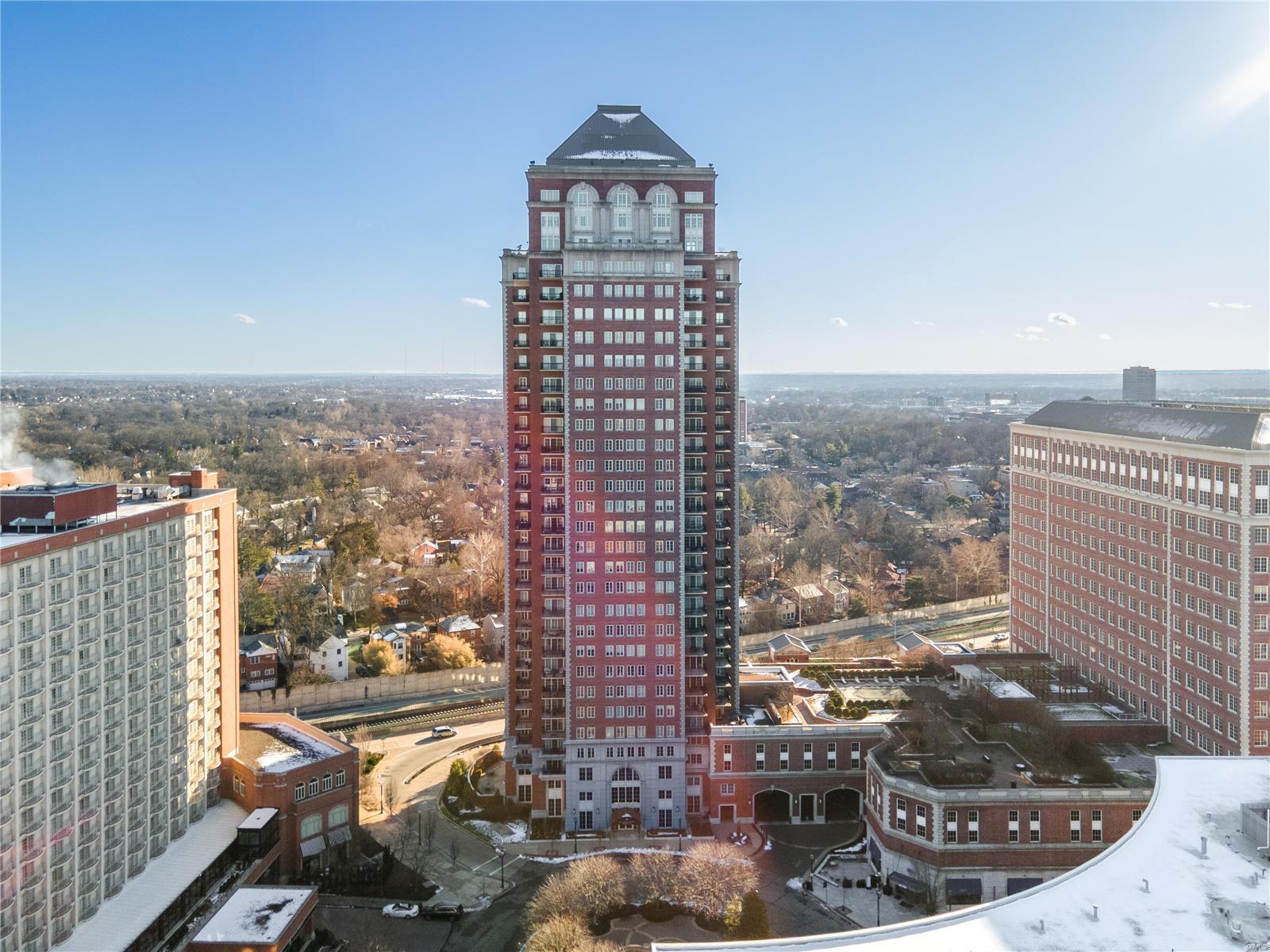 Plaza In Clayton A Condo Amd & - Residential