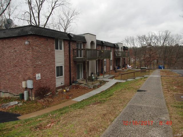 Oakville Commons Condo - Residential
