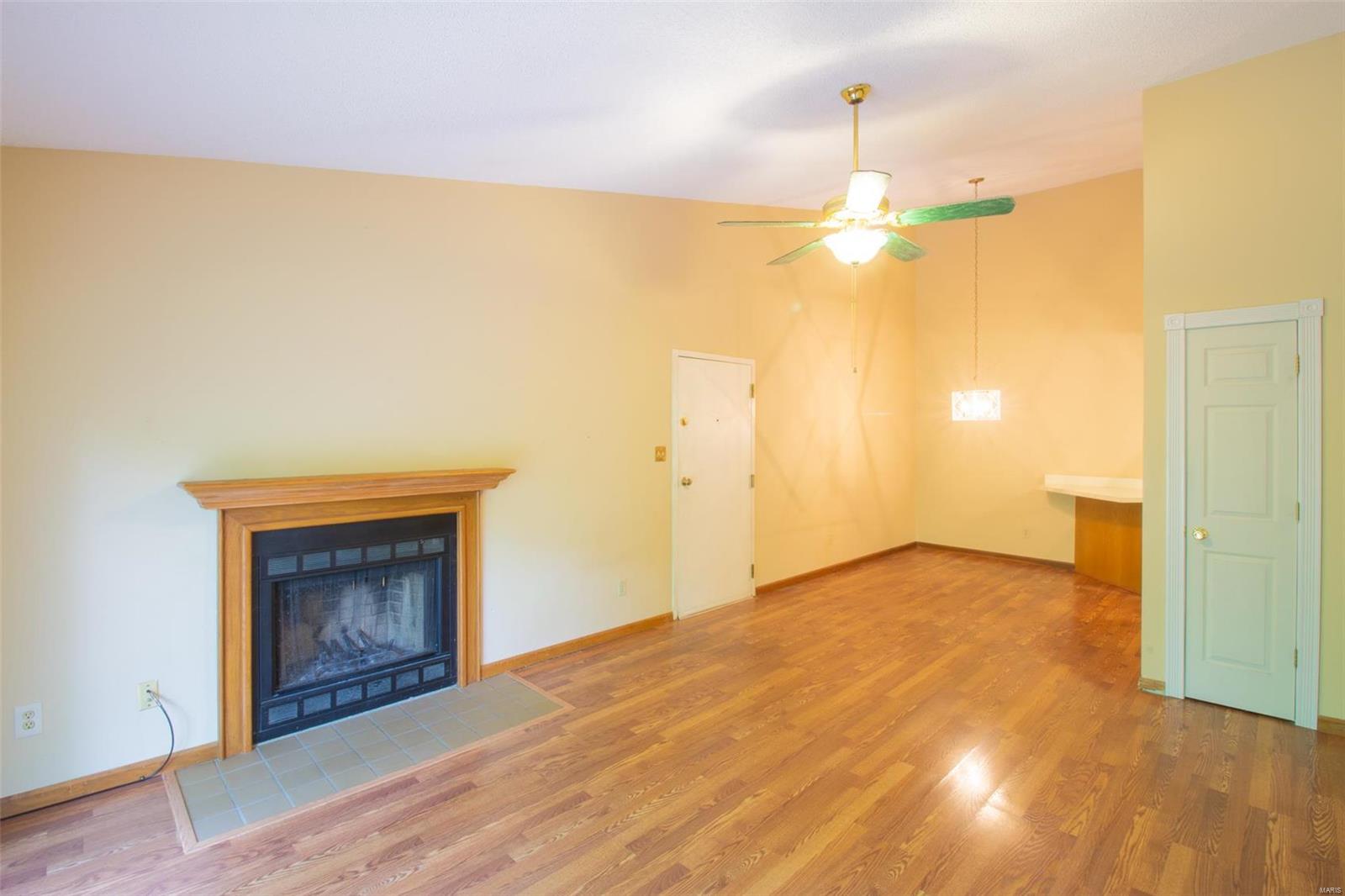 Creve Coeur Station Condo 02 - Residential