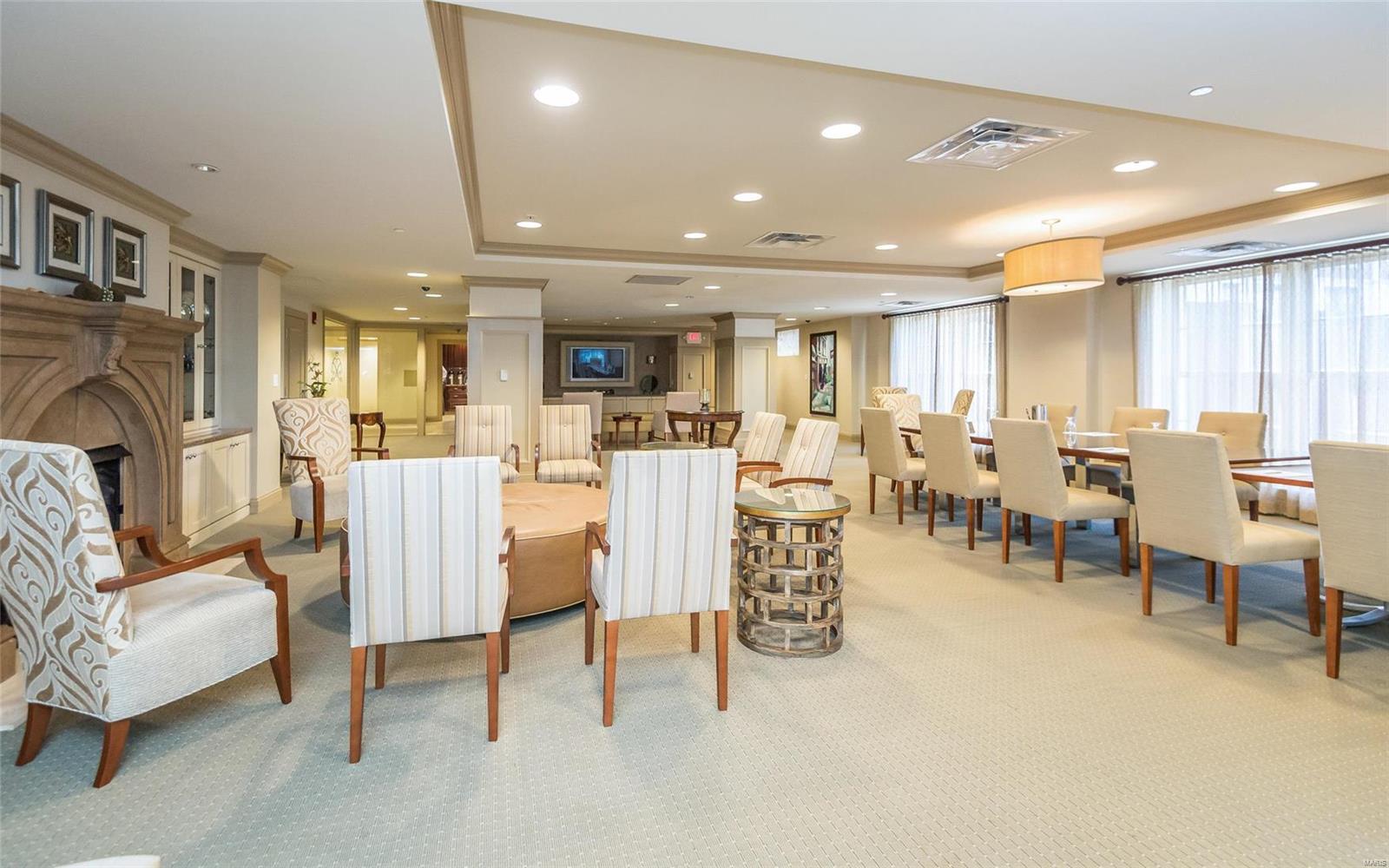 Park Plaza Residential Condo - Residential