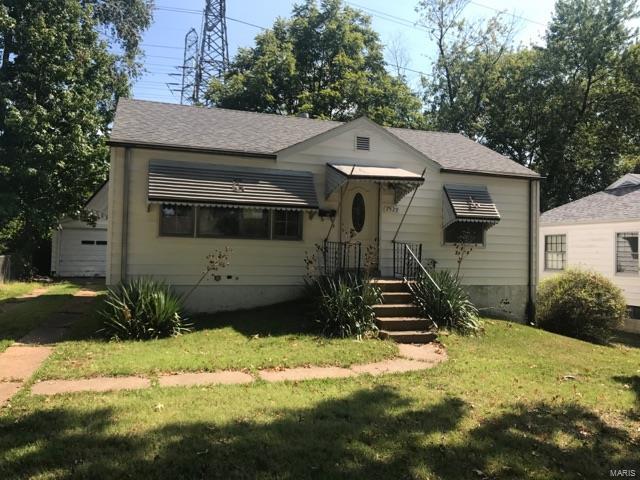 HURRY AGENTS THIS PROPERTY WILL NOT LAST LONG. TWO BEDROOM ONE BATH HOME. NICE SIZED YARD FOR ENTERTAINING. FULL BASEMENT FOR POSSIBLE EXTRA STORAGE. THE SELLER IS SELLING THE PROPERTY AS IS. THE SELLER MAKES NO WARRANTIES OR REPRESENTATIONS TO THE CONDITION. SpecialListingConditions: Foreclosure