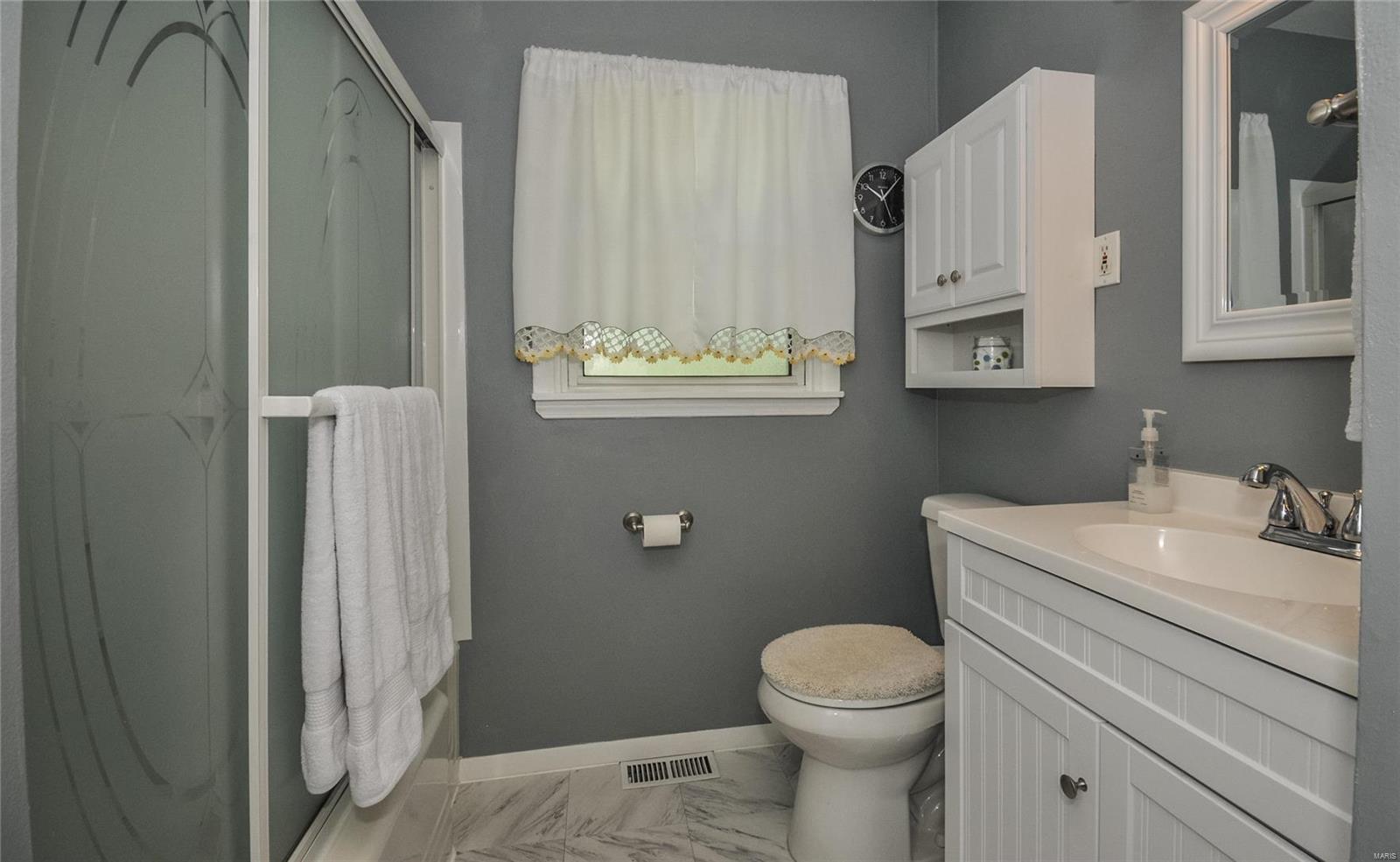 Sky-Veu-Acres Two - Residential