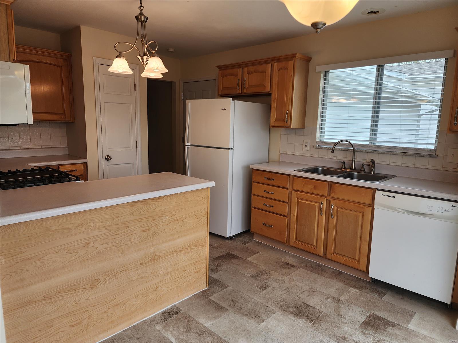 Ross Estates - Residential Lease