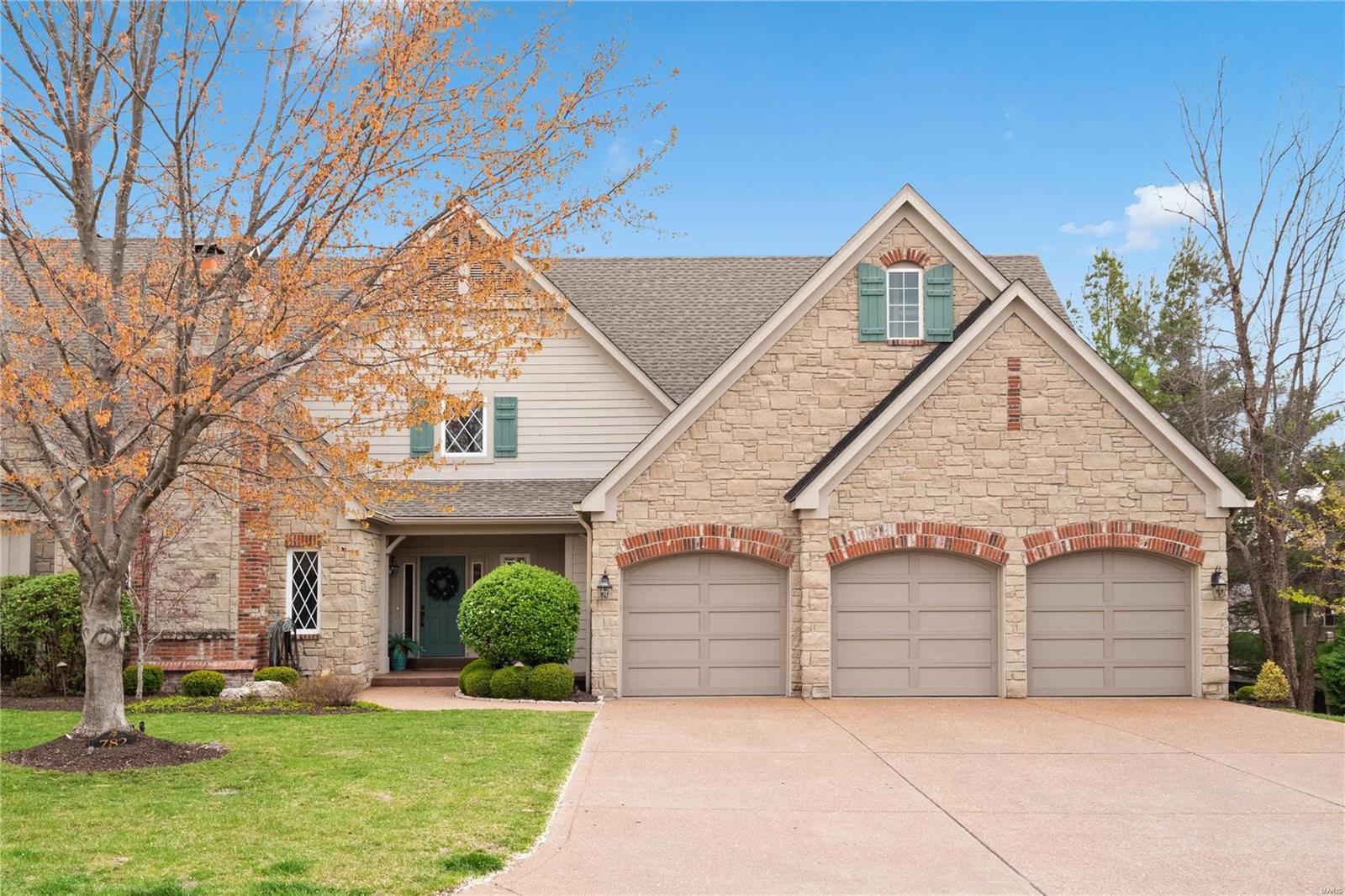 This villa is unlike any other villa in St Albans. It was enlarged & completely remodeled in 2019. New kitchen w/Miele, Subzero, Wolf appliances & warming drawer. 12' kitchen island w/soft close drawers, knife & spice drawers, pantry closets & counter seating. Hearth room mounted Samsung TV to remain. 3 fireplaces w/gas logs/2 remote starters. Newer Roof, New HVAC in 2016, Solid wood 8' doors, some wood ceilings, new Pella wood windows in rear of villa on main floor,dimmer switches.Some retractable window shades, Generac generator, music system w/ceiling speakers plays from your phone,privacy stone wall in screened-in porch w/ceiling fan, gas grill to remain. LL walkout deck replaced in 2022. Sunken bar on main floor & LL bar w/U-Line frig & ice machine. Primary Suite features dbl French door entry, barn door to Primary bath w/heated floors. New shower w/shower seat, finished closet w/iron board & jewelry drawers. Stacked washer/dryer stay. Private office & cedar closet in LL.