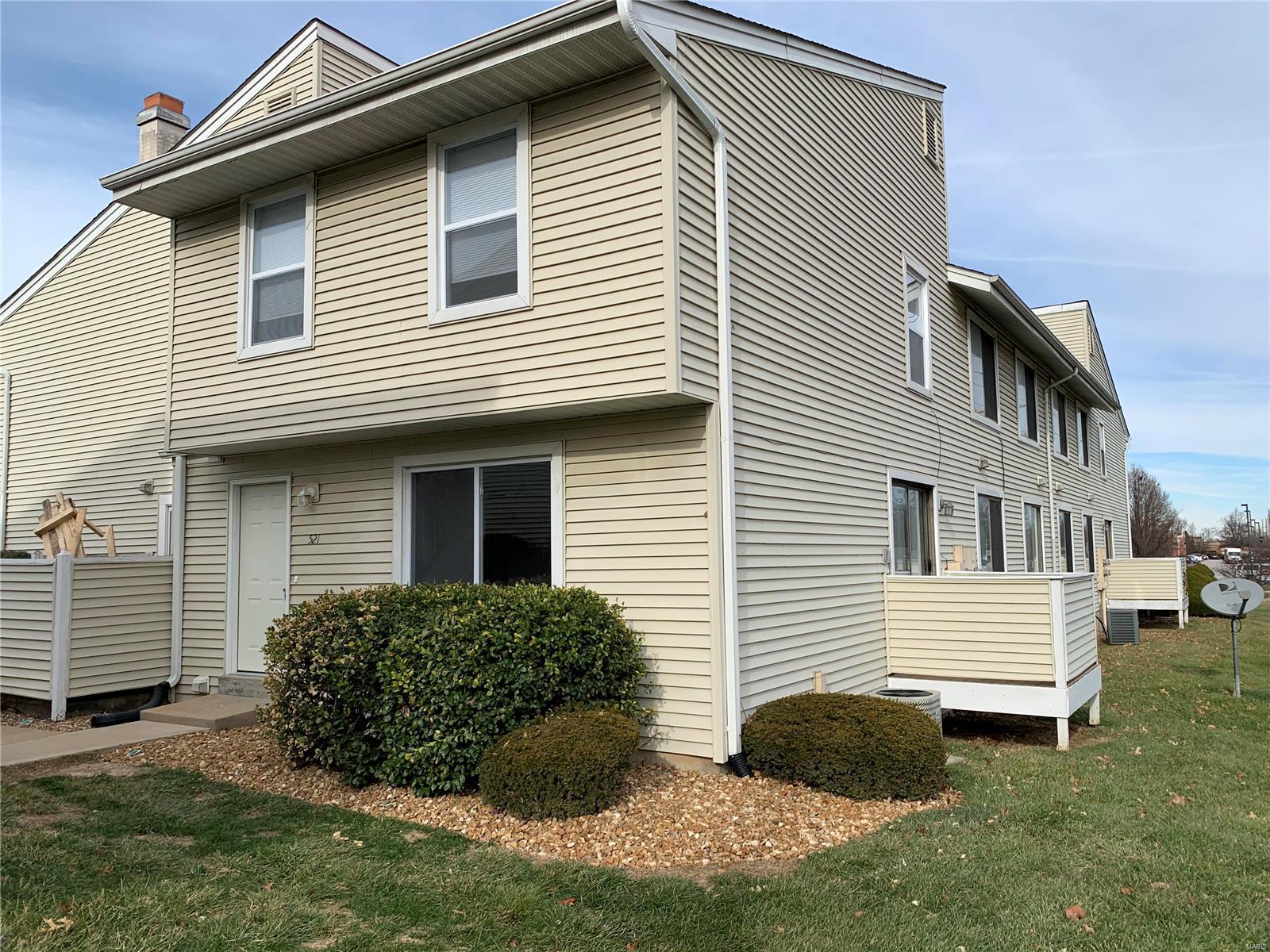 This beautiful 2 bedroom is updated and ready for move in. Open floorpan from kitchen to dining to living area. Finished lower level provides additional living space. Close to highway access, local shopping and entertainment. Location: Other