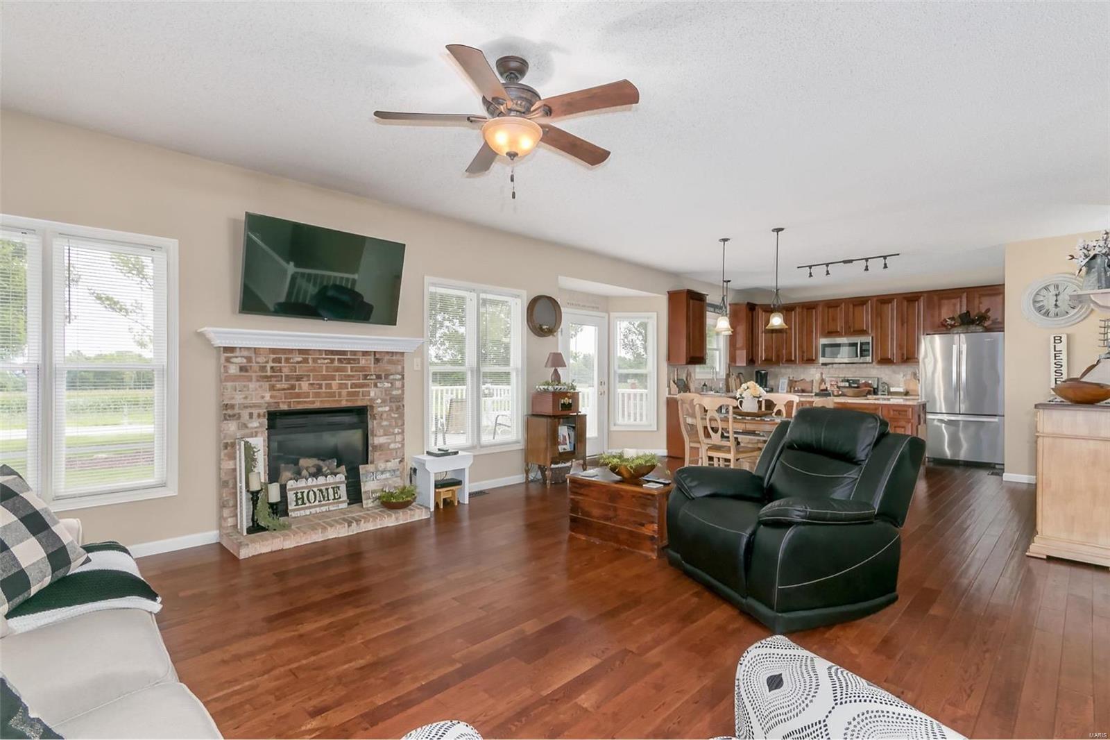 Est At Highgrove - Residential