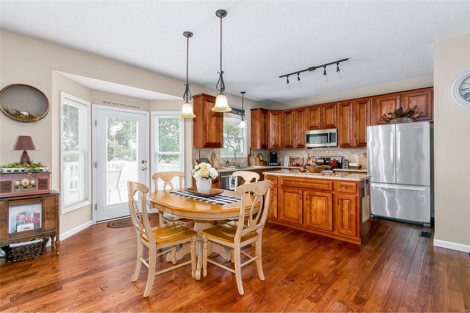 Est At Highgrove - Residential