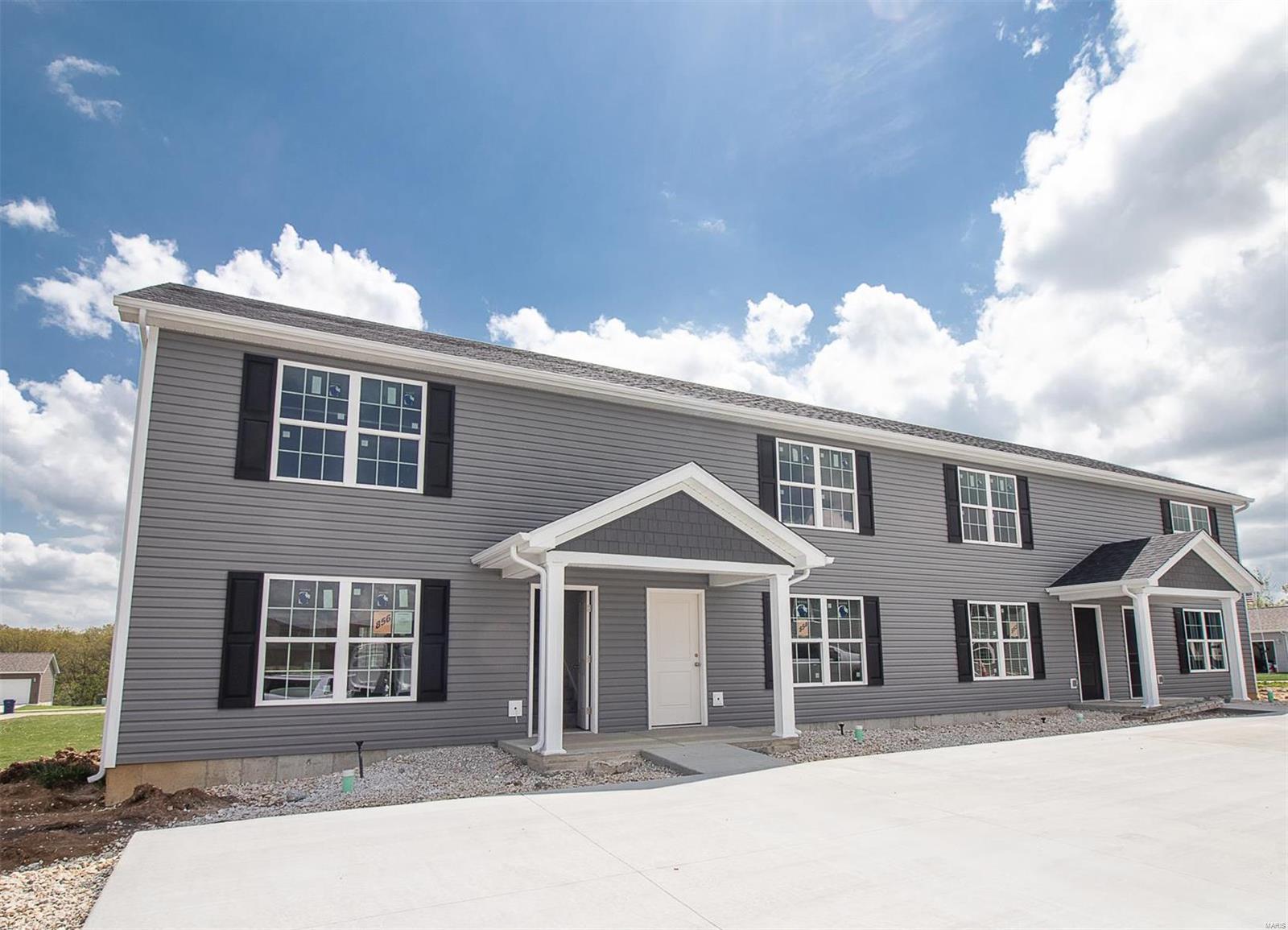 The beautifully built 3 bed 1.5 bath town house is the perfect starter home, or place to downsize, located in a great neighborhood just a few minutes from the interstate, walking distance to schools, Library & Pool Park. The main floor is nice and open and offers beautiful LVT flooring, A huge Eat in kitchen with granite counters, breakfast bar and 42 in shaker cabinets and a great sized sized family room as well as a convenient half bath, laundry, and ample storage closets. The upper level has a big master bed room in addition to two spacious additional rooms, all with ample closet space, and a beautiful full bath. This home comes with a patio, fiberglass exterior doors.