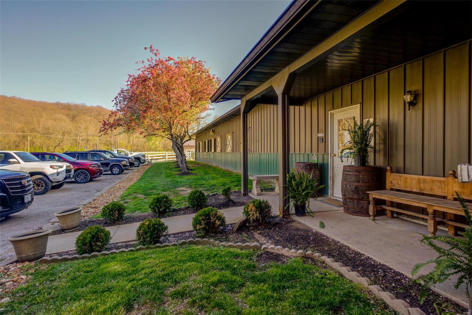 Deer Pointe Estates Residents - Commercial Sale
