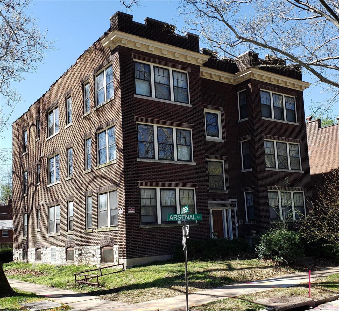 4400 Arsenal Units A thru F are being offered to well qualified investors an opportunity to acquire a 6 unit apartment - condo property located in the Tower Grove South Area of St Louis City.  Located across the street from Tower Grove Park makes this a highly sought after location.  It is 100% leased and ready for a new owner investor.  Please call or email broker/agent for details.  We are requiring 24-48 hours notice to show property.  A pre-approval letter from a lender or proof of funds will be required to show property.  Please do not disturb the Tenants.