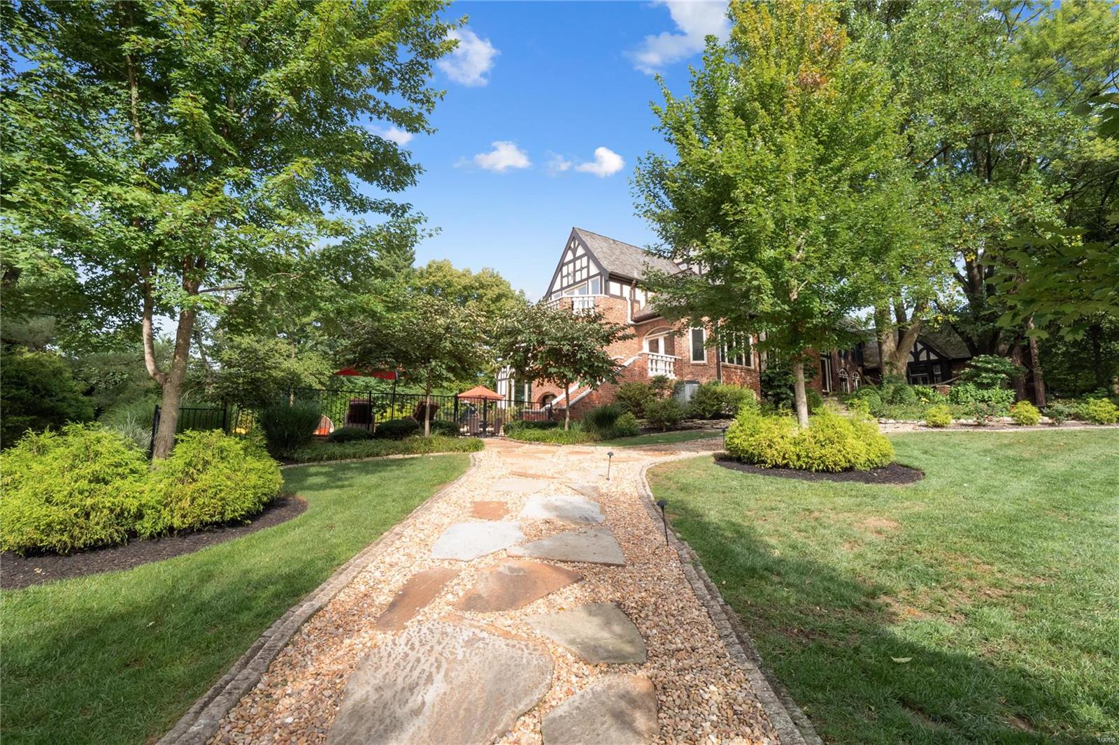 Ladue - Residential