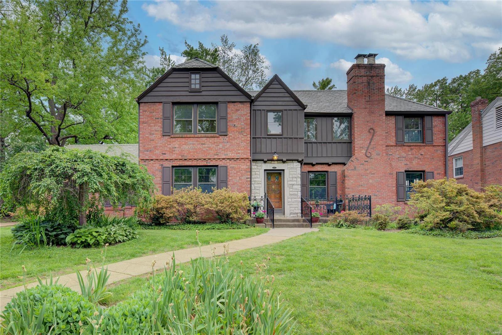 Davis Place - Residential
