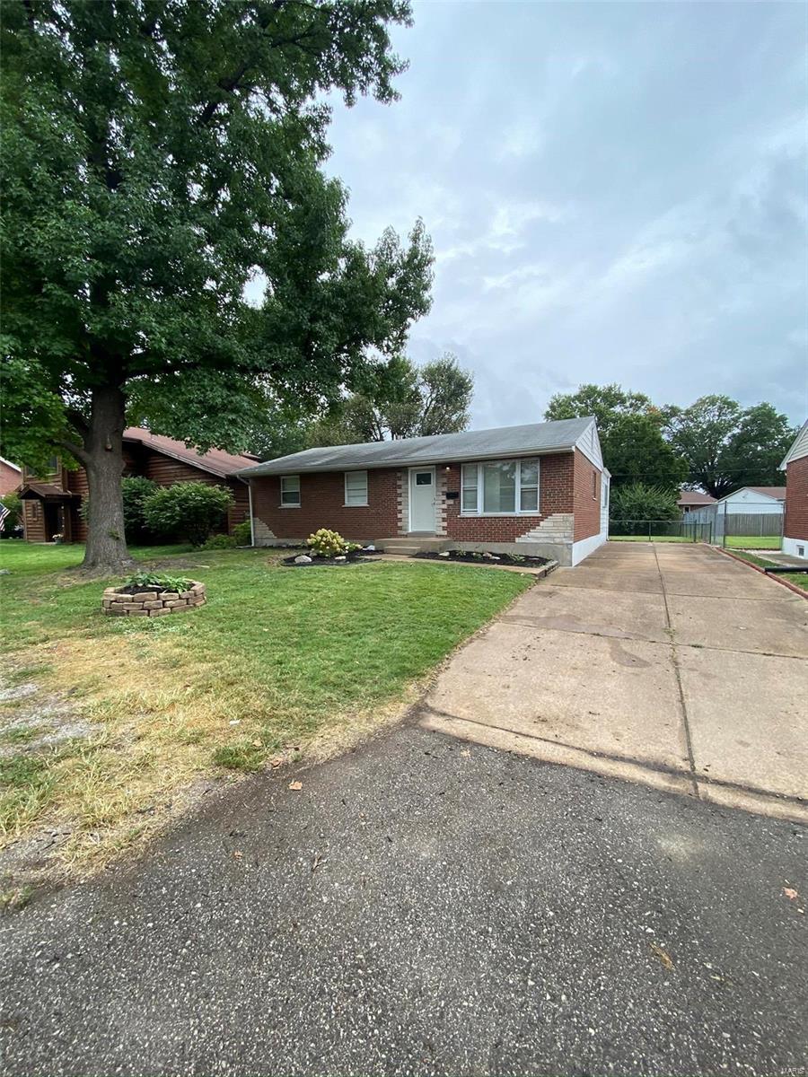 Quality abounds with this lovely 4 bed 3 bath ranch.  This home features updated kitchen and baths.  You'll love the bonus family room on the main level and the partially finished basement.  Don't let this opportunity to own pass you by, as this home will not last long! Schedule your showing today.