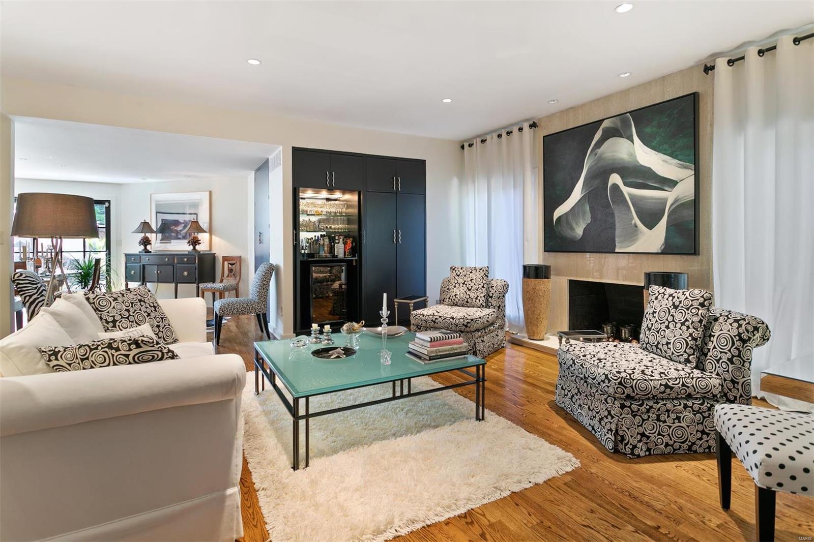 Central Pointe Condo - Residential