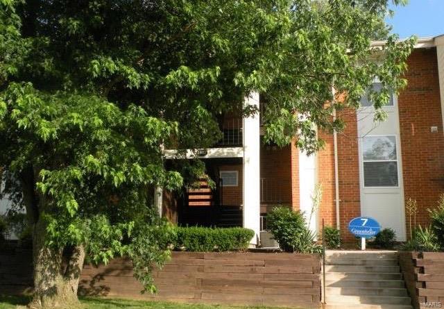 What a wonderful place to live: park-like grounds complete with walking trails, a community pool and tennis courts- all located next to 270 for easy commutes and within the Kirkwood School District.  This clean, well-maintained condo has it all and fresh carpets and paint (April 2016) means it's move-in ready. The living room/dining room combination opens out onto a deck making for a great flow during this Summer's barbecues. The Master Bedroom boasts a private bathroom and walk-in closet. The functional layout of the kitchen makes cooking a breeze and has room for a table to eat-in.  There is also a convenient in unit laundry. Location: Interior Unit, Suburban, Upper Level