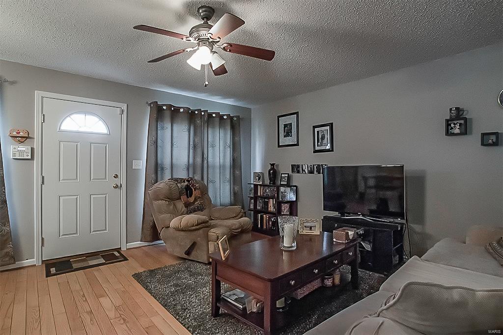 Flora Terrace Lts 118 Thru 120 & Lt Pt - Residential