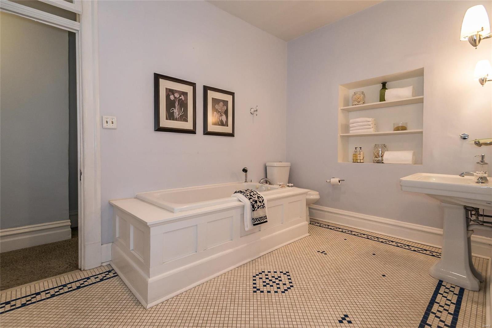 Bank/California - Residential