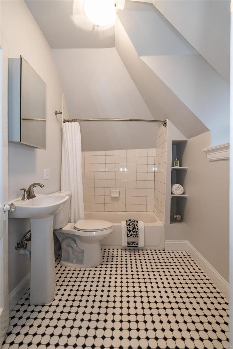 Bank/California - Residential