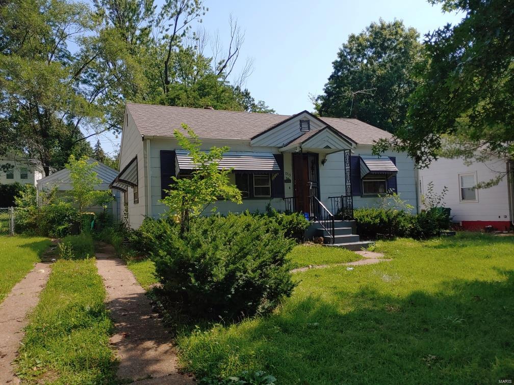 Great home situated on nice level lot. Home features spacious rooms and much more! Home sold as-is.