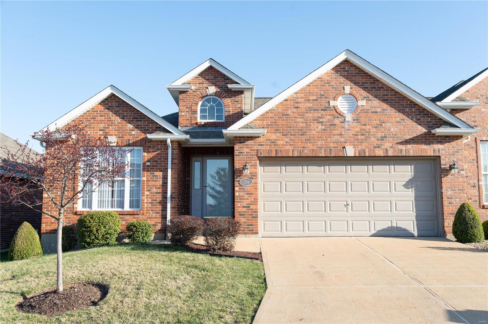 Come see this spacious villa in the highly desirable Tori Pines Subdivision in the heart of Oakville.  Primary bedroom has full bathroom and a very large walk in closet. 2nd bedroom has double doors and is close to 2nd full bathroom that includes a linen closet.  You won't believe the natural light this home gets thanks to the beautiful 2 story entry foyer.  It's incredibly inviting. Open concept for living/dining/kitchen.  There is also main floor laundry which makes one level living easy!  There is a full basement with a separate storage room.  You'll love sitting on your back patio and enjoying the sunshine.  You couldn't ask for a better location...close to stores and restaurants!  Make your appt. today as this one won't last! Some Accessible Features Location: Ground Level