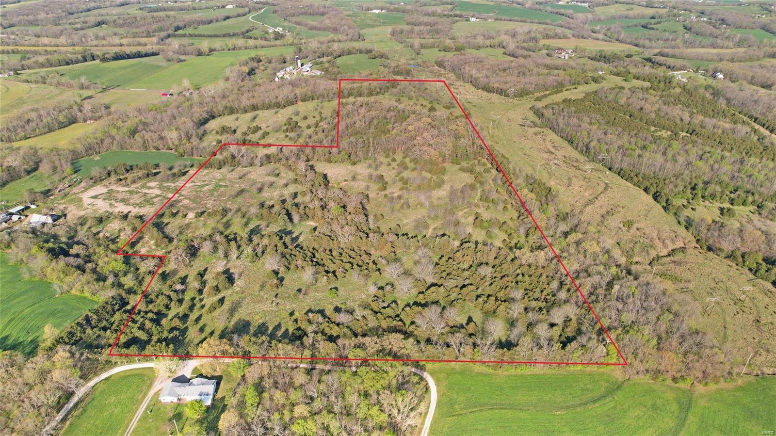 56+ Acres showcasing multiple homesites with spectacular views of neighboring farms and the St. John's church. Open pasture ideal for building, horses, livestock and so much more. Wooded areas and the small creek coupled with pasture offer a perfect recreational oasis for outdoorsmen and hunting enthusiasts. Don't miss an opportunity to explore this diverse estate in the Washington School District!