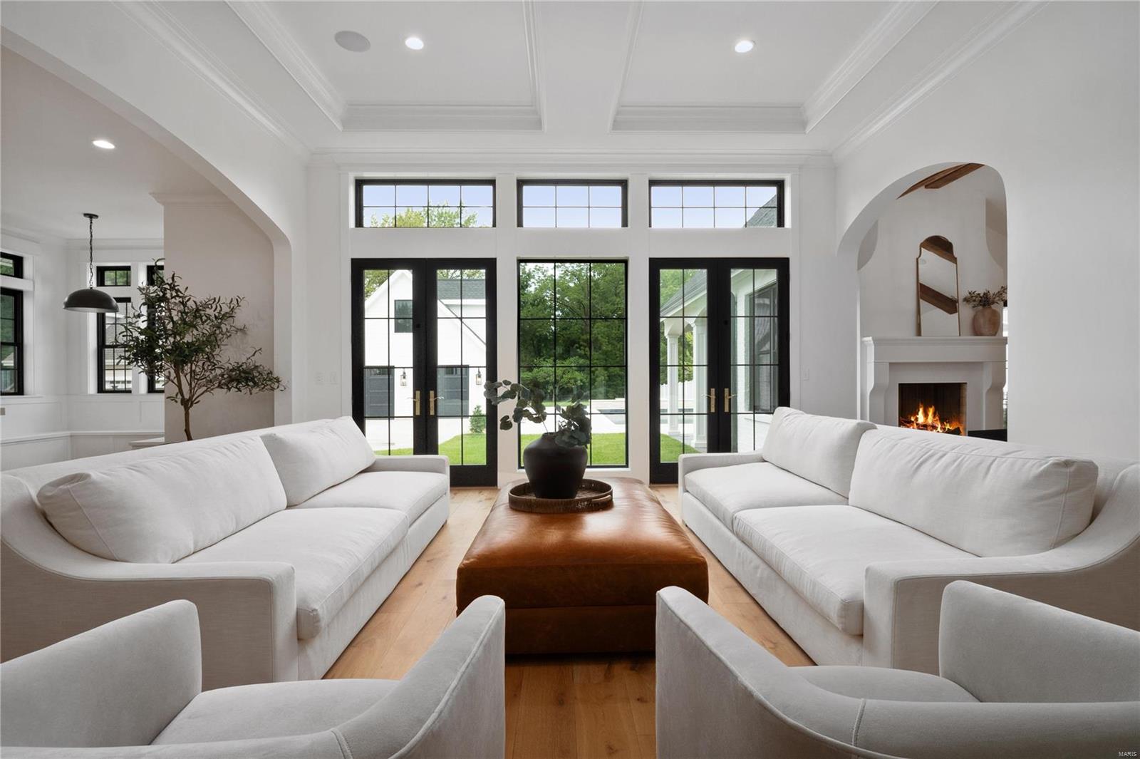 541 South Clay Ave Lt Split - Residential
