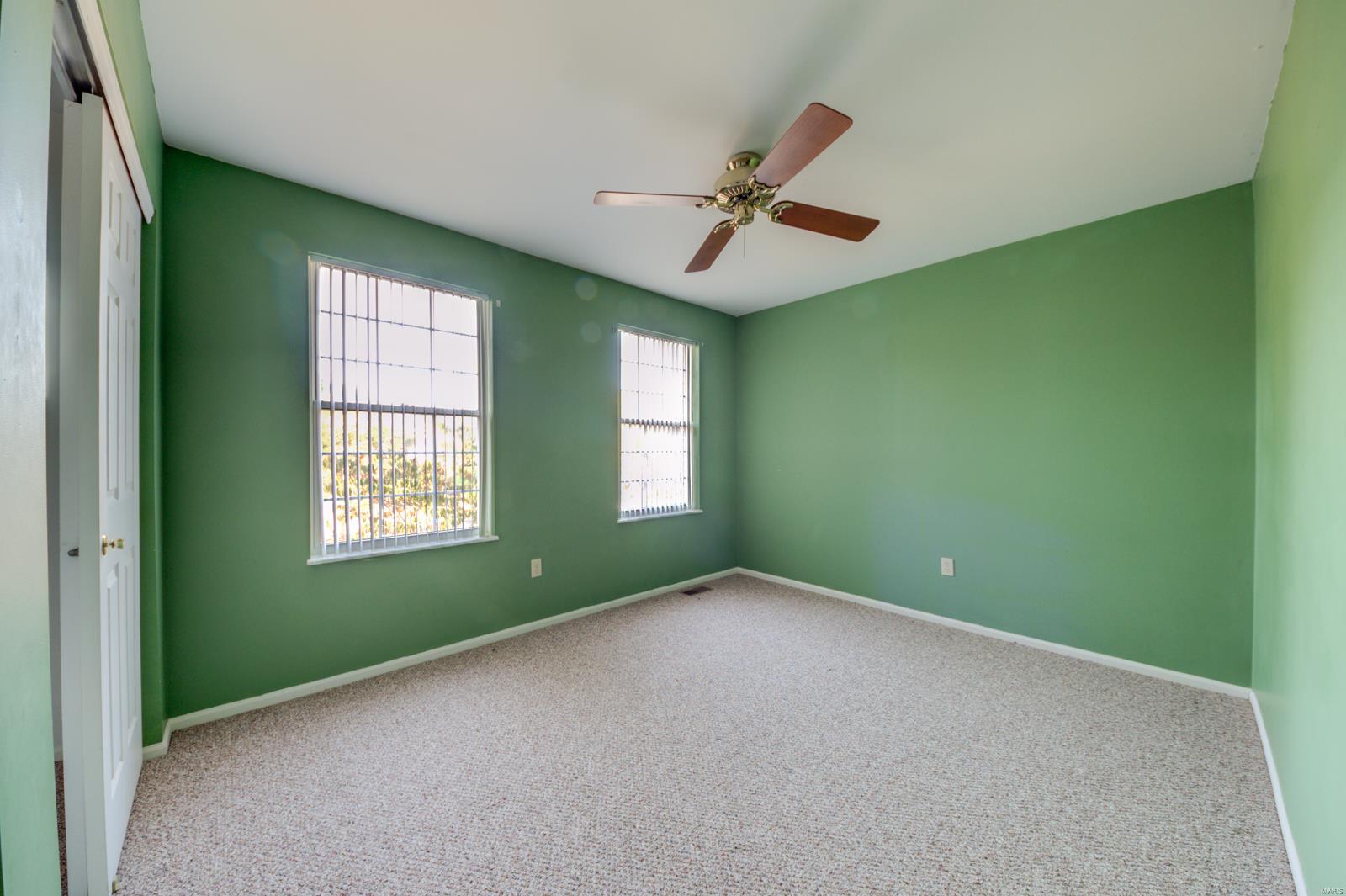 Twin Chimneys Village E Plum Grove - Residential