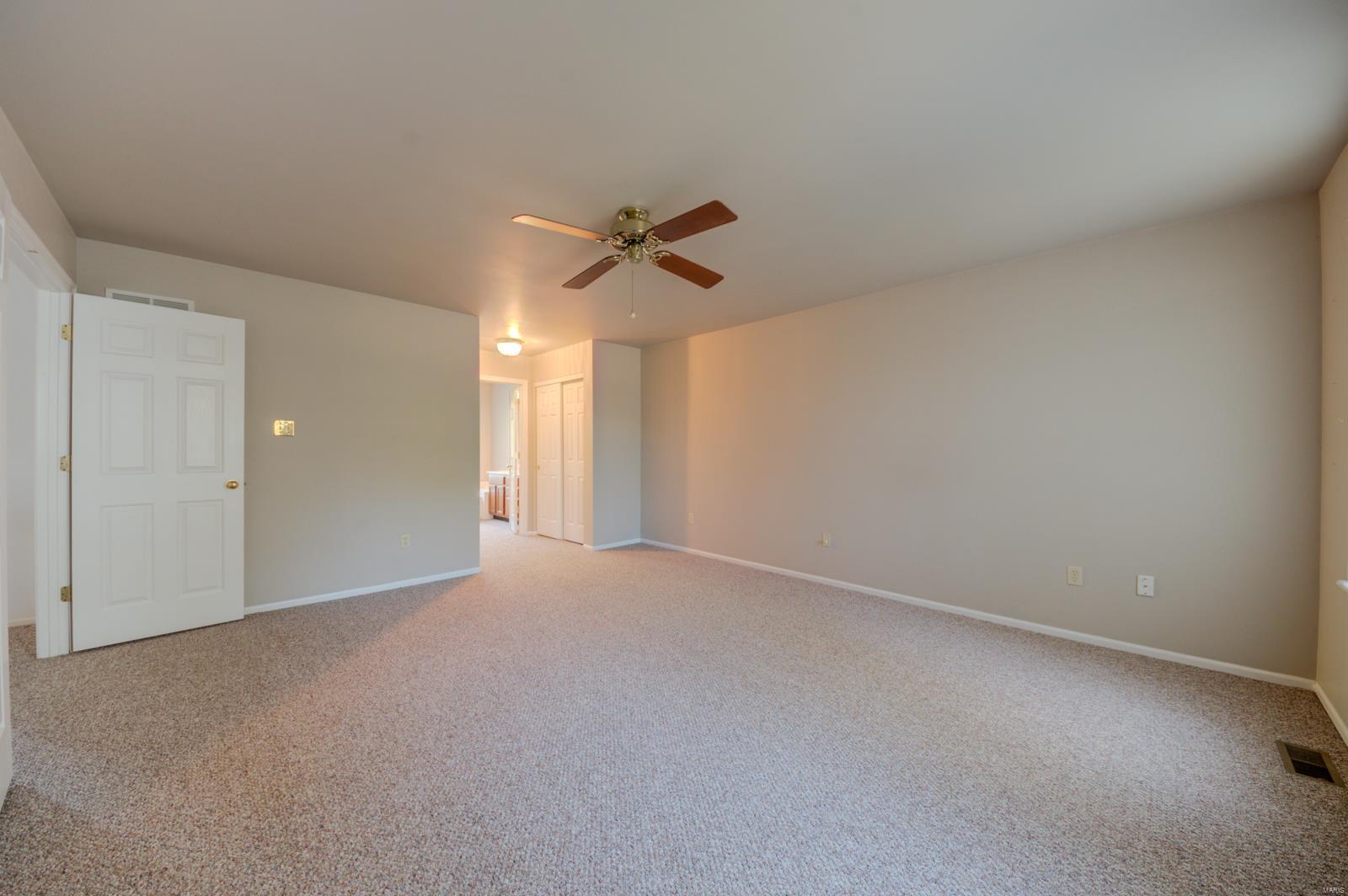 Twin Chimneys Village E Plum Grove - Residential